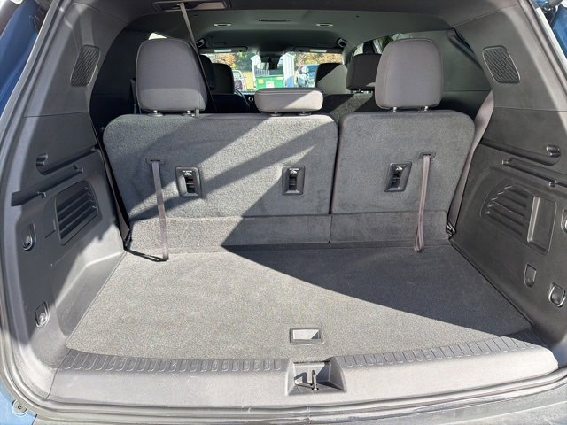 Used 2024 Chevrolet Traverse LT image 33