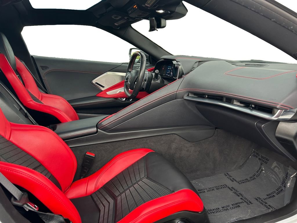 Used 2022 Chevrolet Corvette Stingray Preferred Cpe w/ Engine Appearance Package image 17