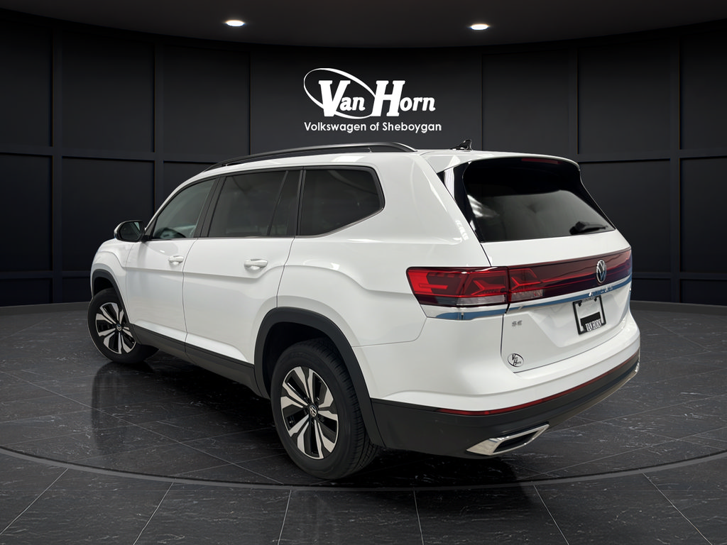 Used 2024 Volkswagen Atlas SE AWD/4WD image 5