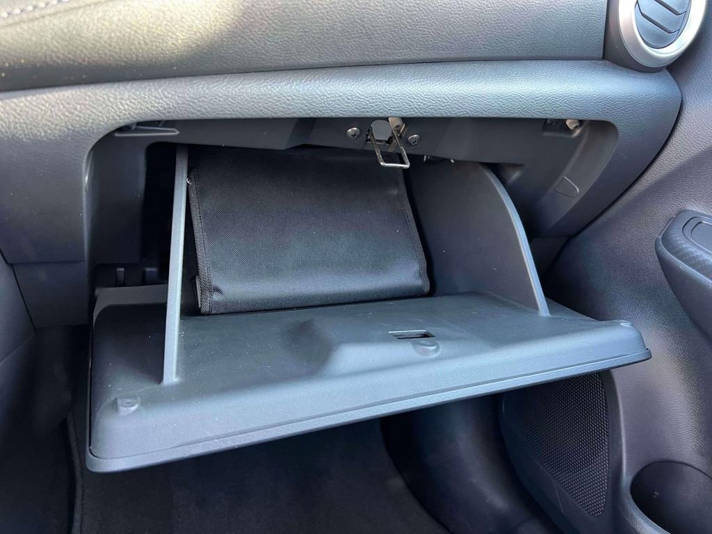 Used 2025 Nissan Versa S image 33