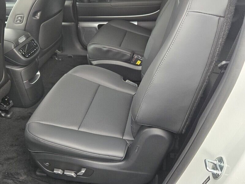 New 2026 Hyundai Ioniq 9 Limited image 6