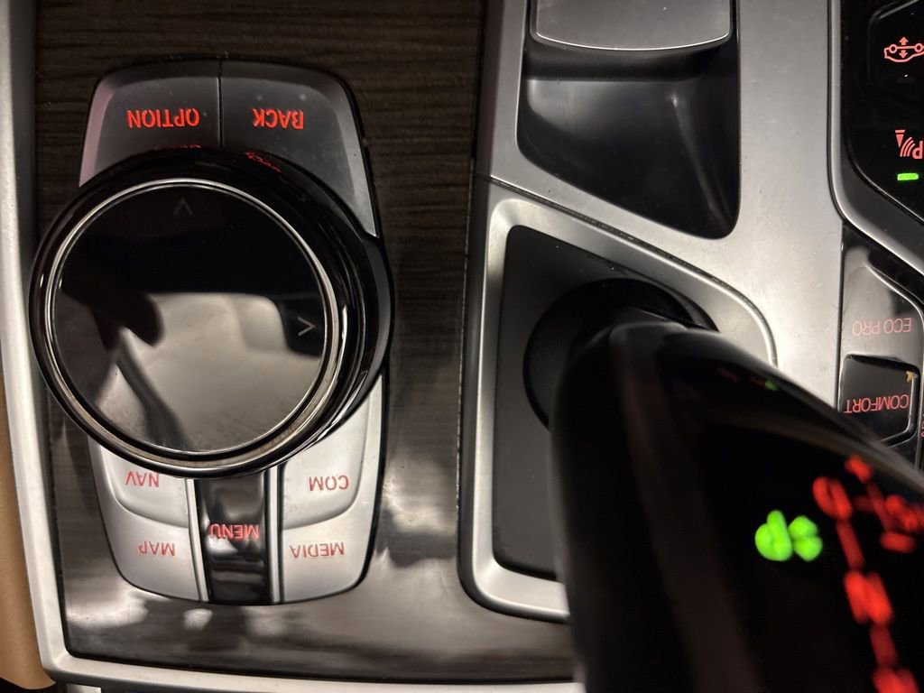 Used 2019 BMW 750i xDrive w/ Executive Package image 22