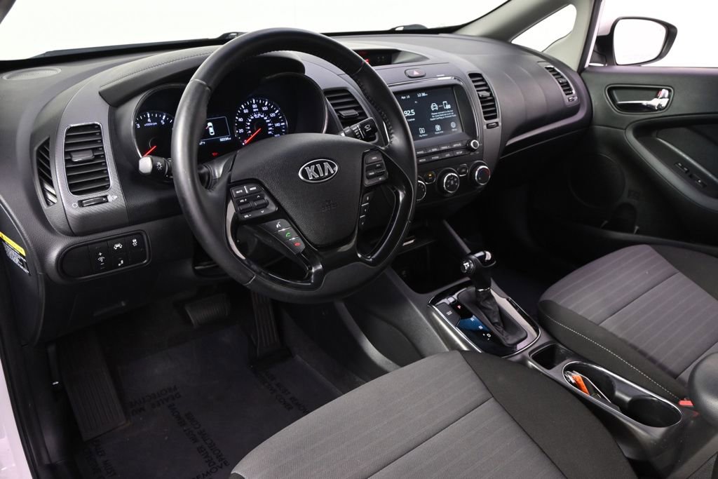 Used 2017 Kia Forte S w/ S Technology Package image 12