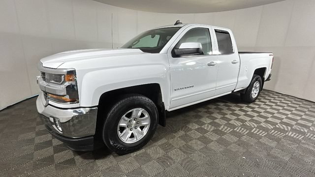 Used 2018 Chevrolet Silverado 1500 LT w/ All Star Edition AWD/4WD image 6