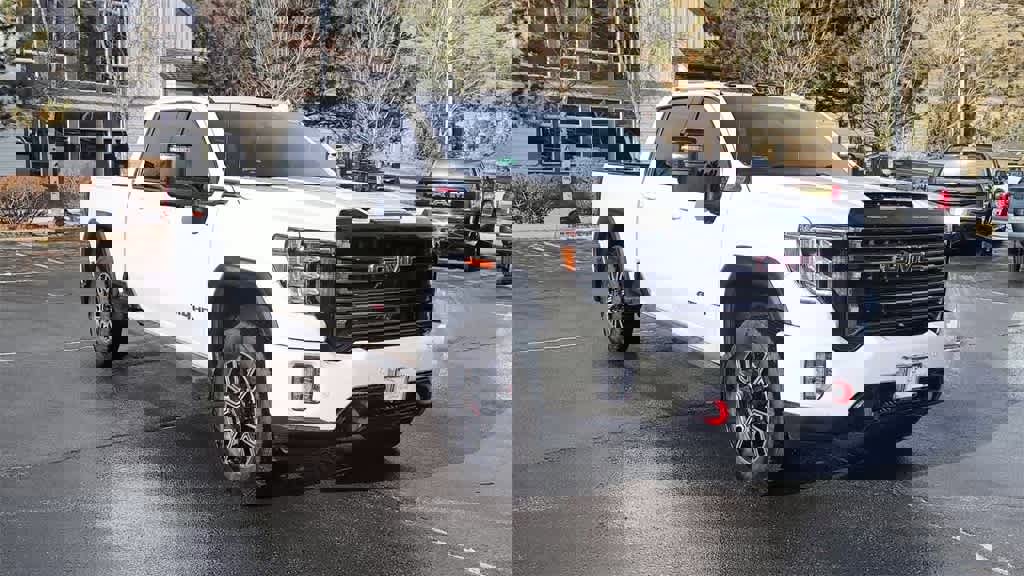 Used 2022 GMC Sierra 2500 AT4 w/ AT4 Premium Plus Package image 3