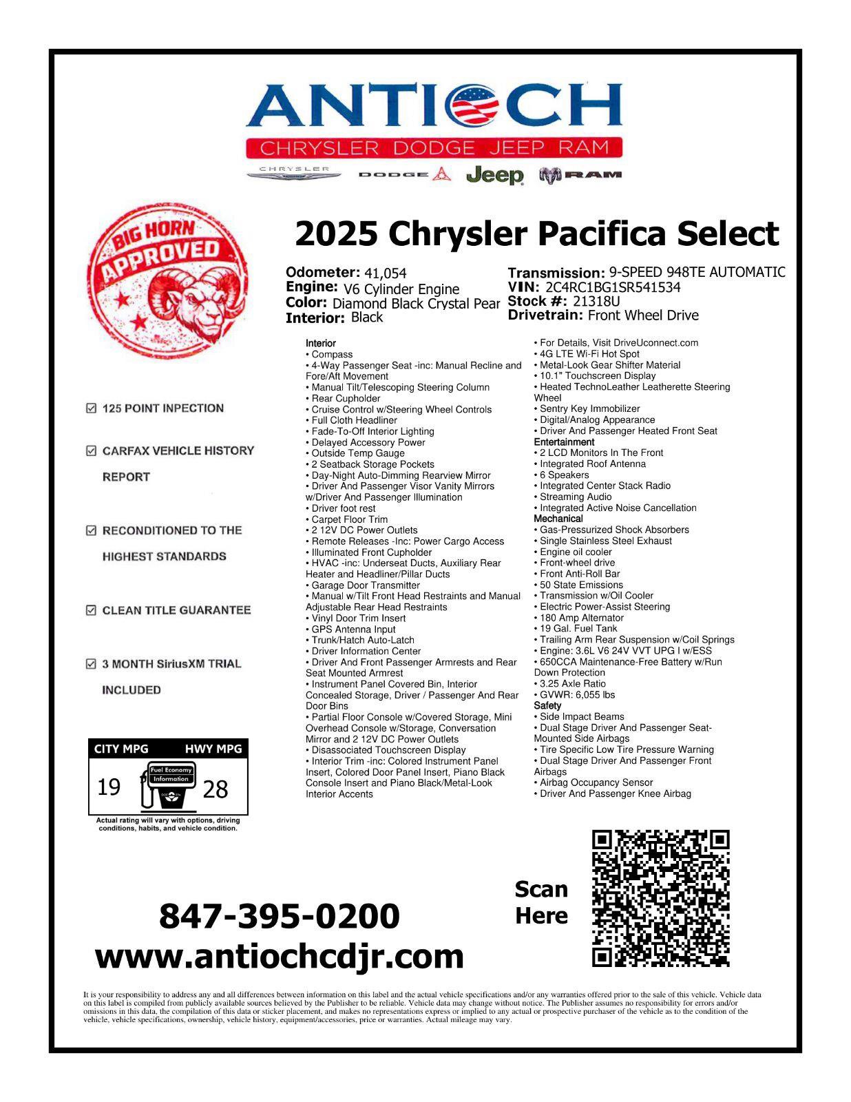 Used 2025 Chrysler Pacifica Select FWD image 3