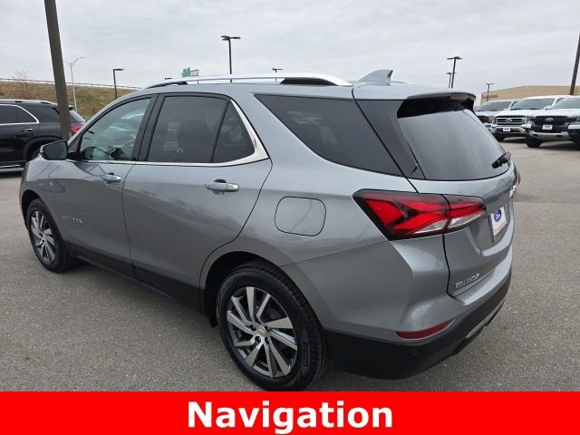 Used 2023 Chevrolet Equinox Premier AWD/4WD image 3