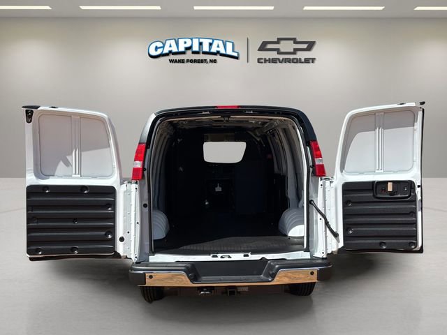 New 2026 Chevrolet Express 2500 w/ Driver Convenience Package RWD image 19