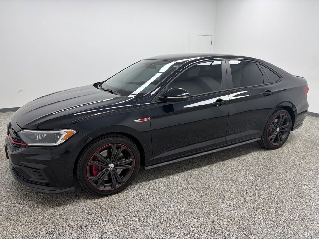 Used 2019 Volkswagen Jetta GLI image 3