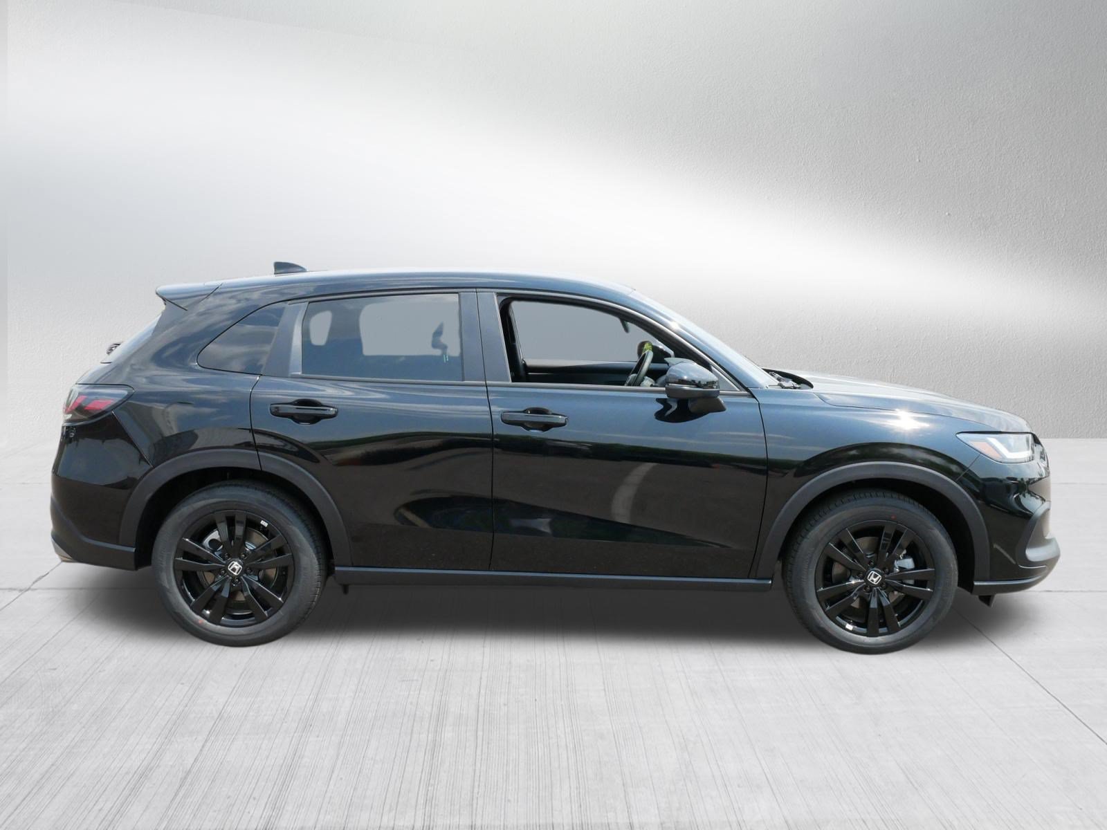 Certified 2027 Honda HR-V Sport image 8