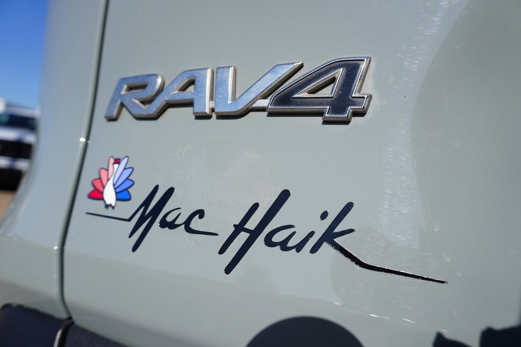 Used 2023 Toyota RAV4 XLE Premium image 33