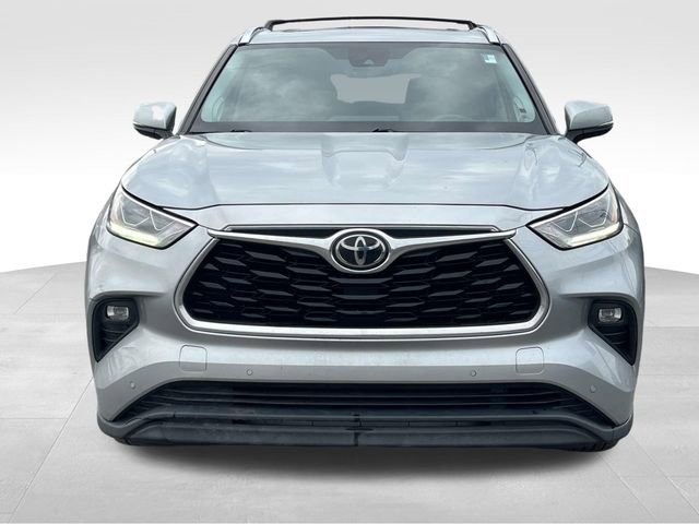 Used 2021 Toyota Highlander Limited video 2