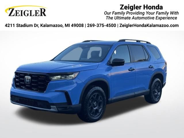 New 2025 Honda Pilot TrailSport