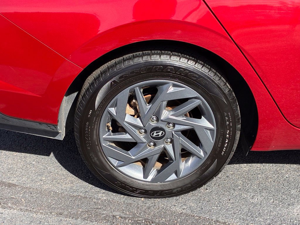 Certified 2024 Hyundai Elantra SEL FWD image 47