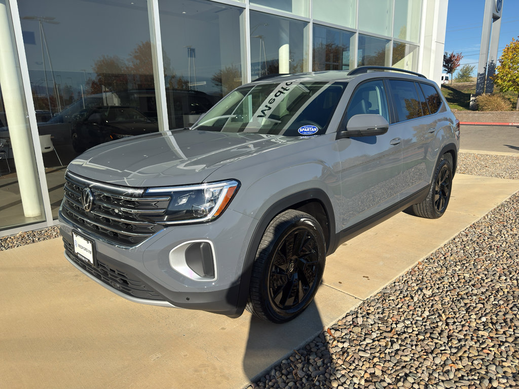 New 2026 Volkswagen Atlas SE