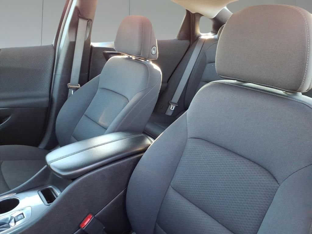 Used 2024 Chevrolet Malibu LT image 13