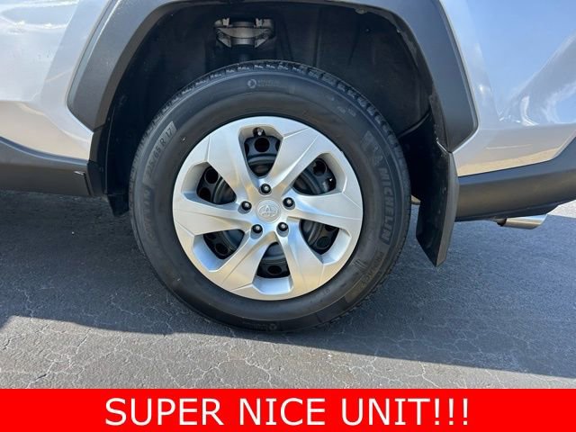 Used 2023 Toyota RAV4 LE image 10
