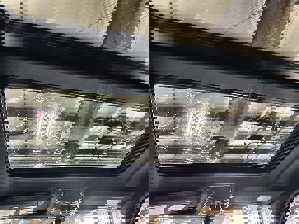 Used 2018 Ford F150 Raptor w/ Equipment Group 802A Luxury image 26