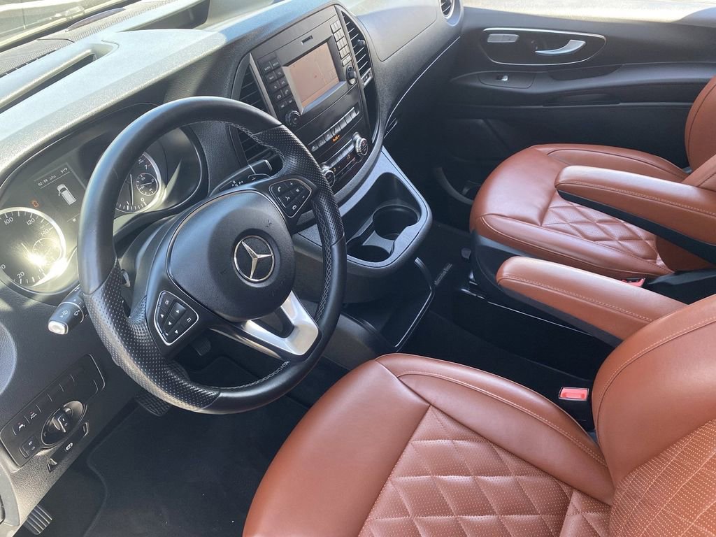 Used 2018 Mercedes-Benz Metris Passenger image 18