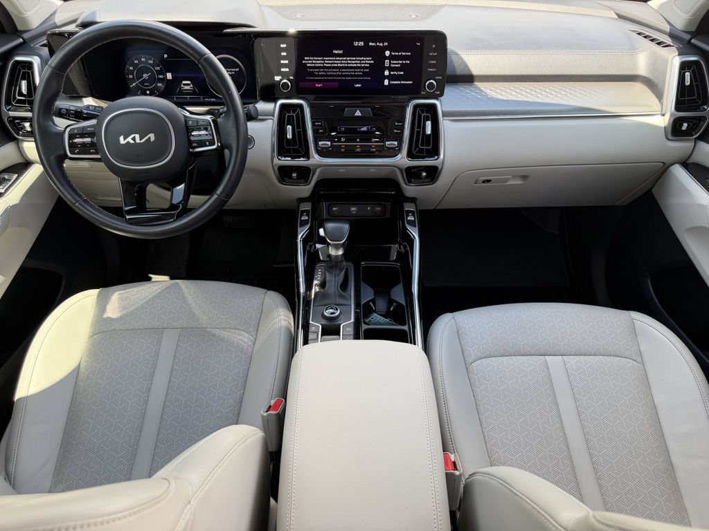 Certified 2023 Kia Sorento SX FWD image 17