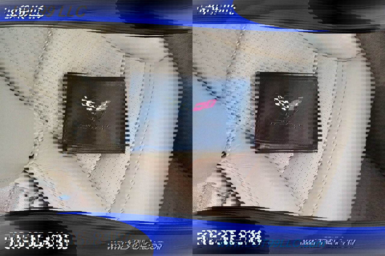 Used 2004 Chevrolet Corvette Coupe w/ Preferred Equipment Group image 32