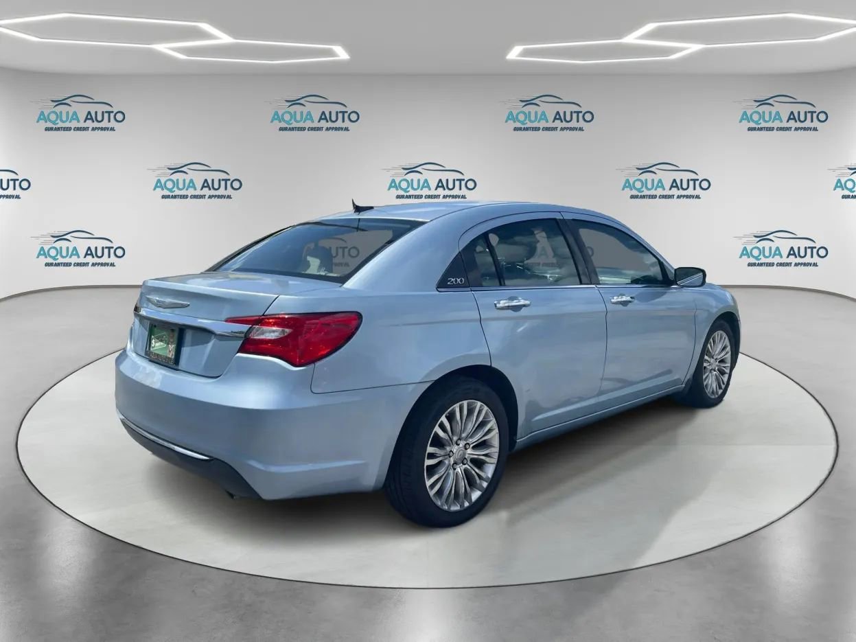 Used 2012 Chrysler 200 Limited FWD image 5