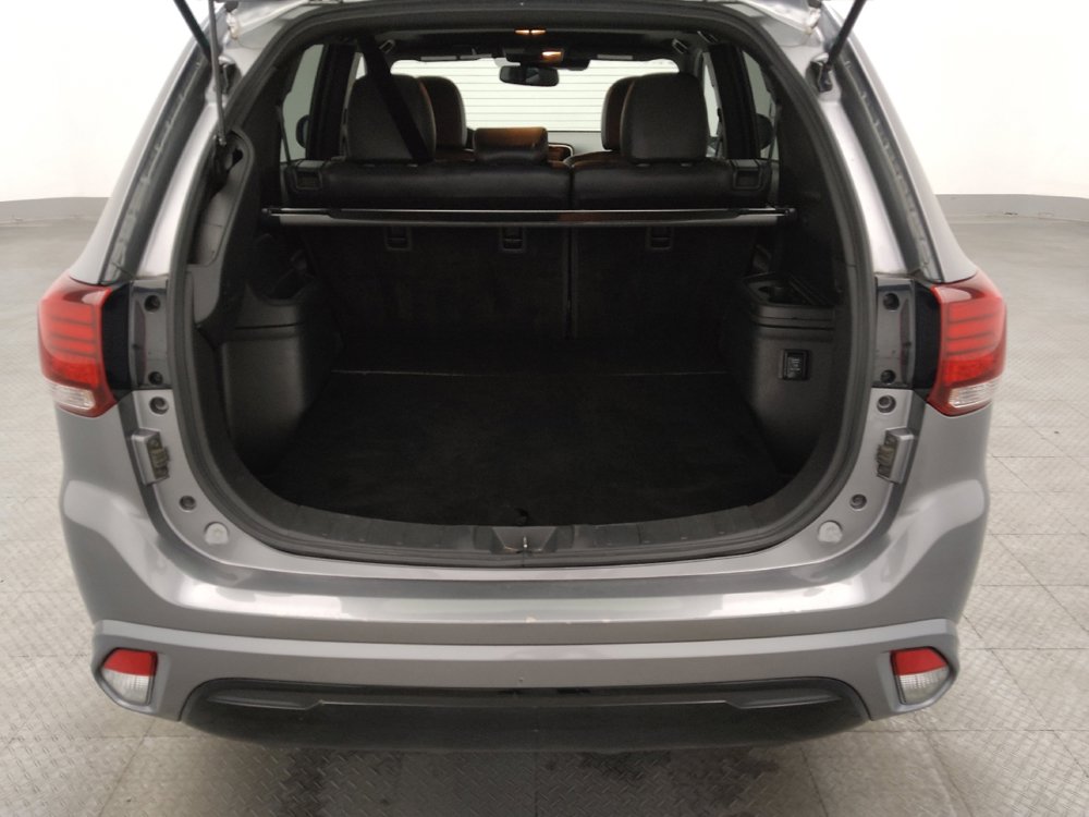 Used 2021 Mitsubishi Outlander LE image 29