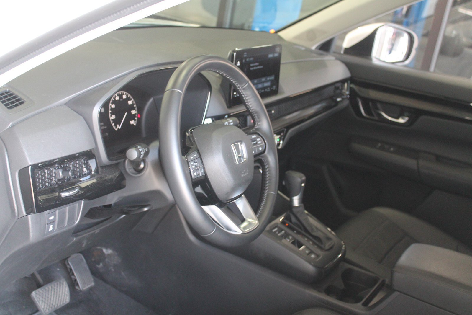 Used 2025 Honda CR-V EX-L image 23