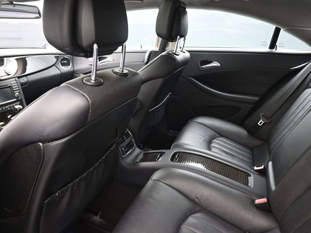 Used 2010 Mercedes-Benz CLS 550 image 2
