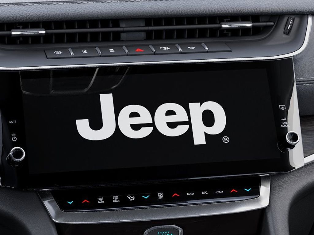 New 2026 Jeep Grand Cherokee Altitude AWD/4WD image 18