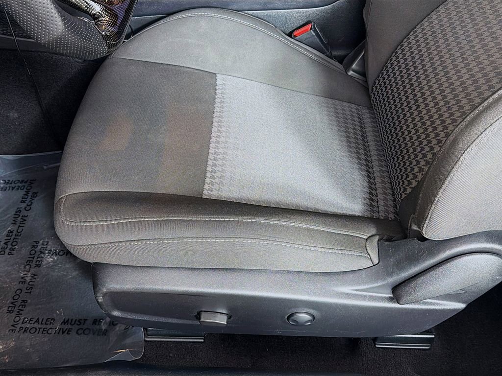 Used 2023 Dodge Challenger GT RWD image 18