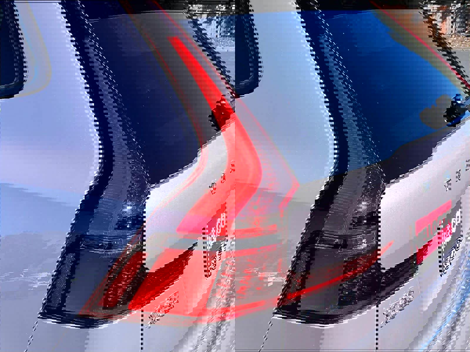 New 2026 Volvo XC60 B5 Plus w/ Climate Package image 25