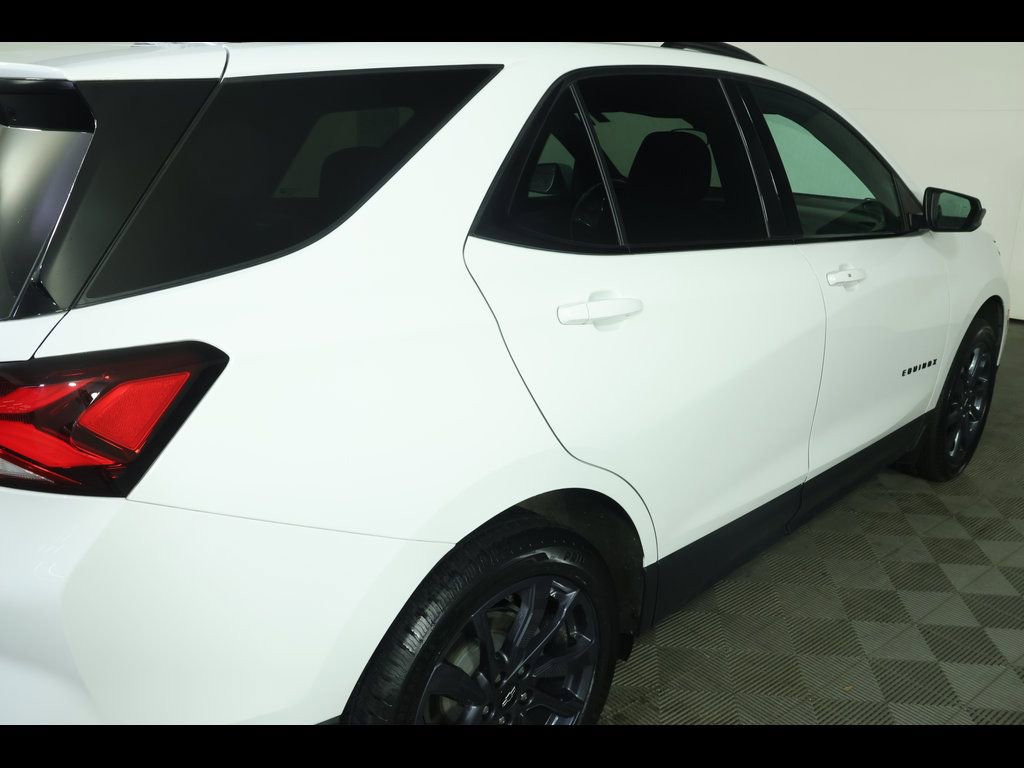 Used 2022 Chevrolet Equinox RS w/ LPO, Floor Liner Package image 19