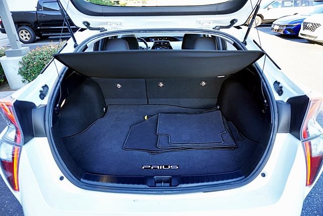 Used 2016 Toyota Prius Four FWD image 17