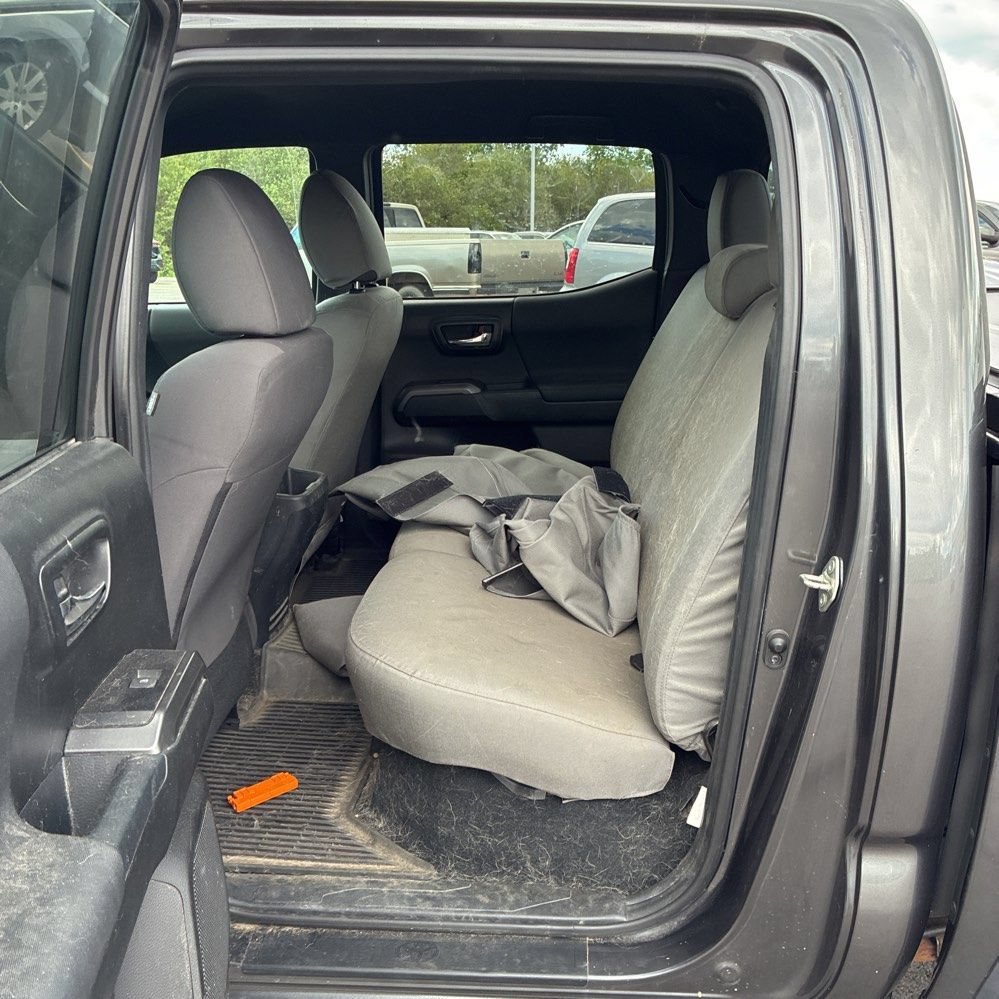 Used 2019 Toyota Tacoma TRD Off-Road w/ Technology Package AWD/4WD image 3