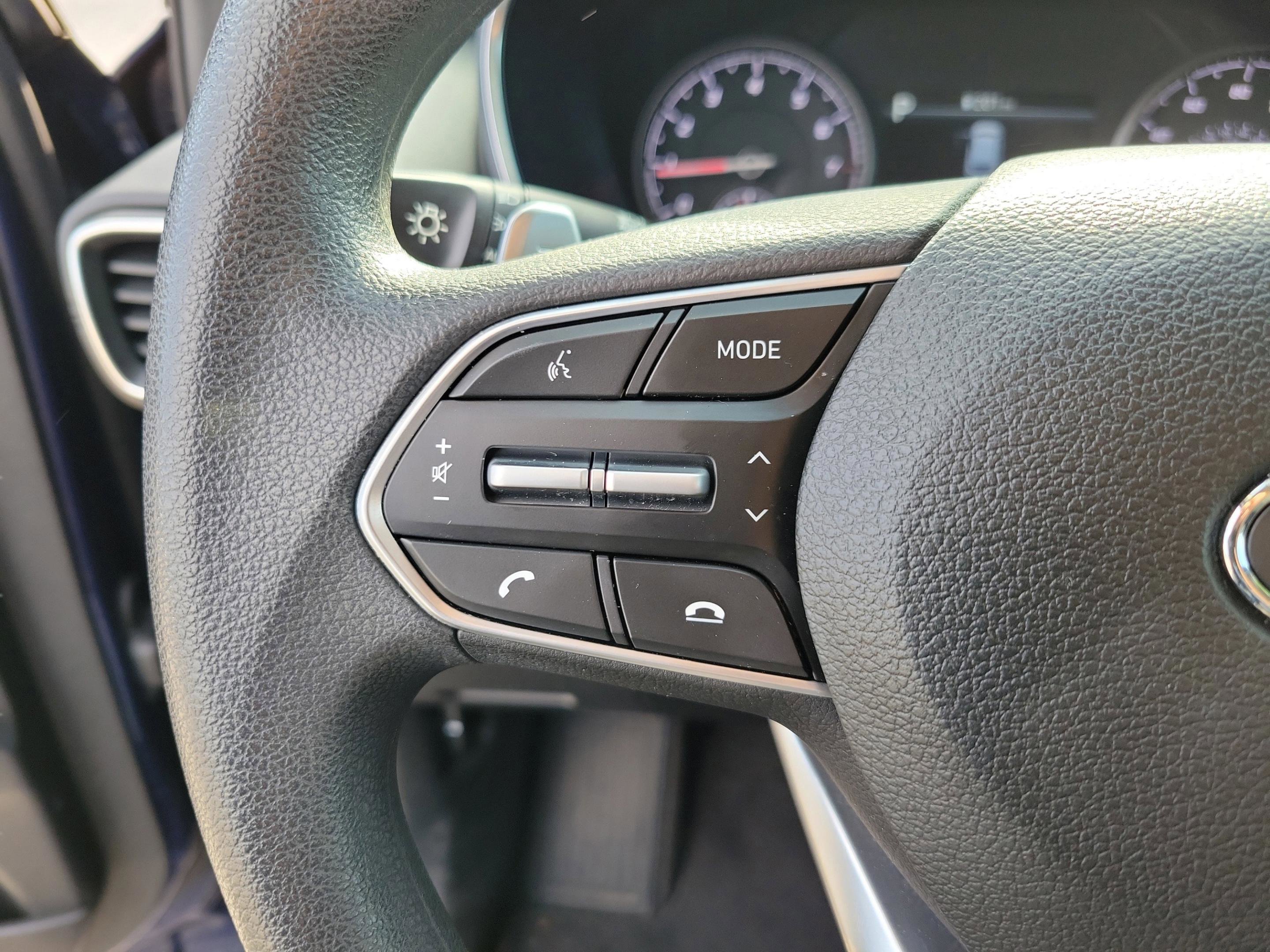 Certified 2022 Hyundai Santa Fe SEL image 18