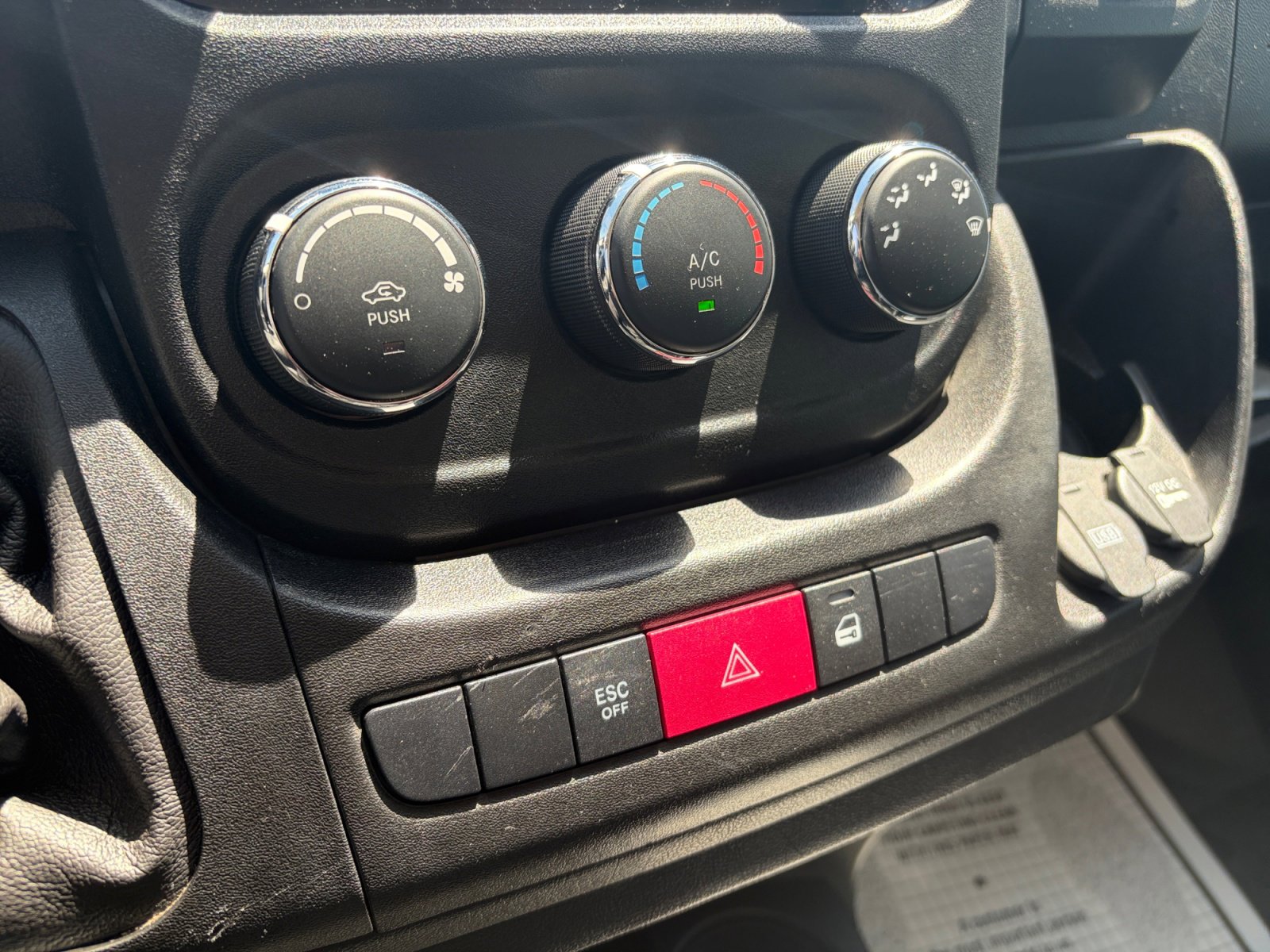 Used 2020 RAM ProMaster 2500 FWD image 22