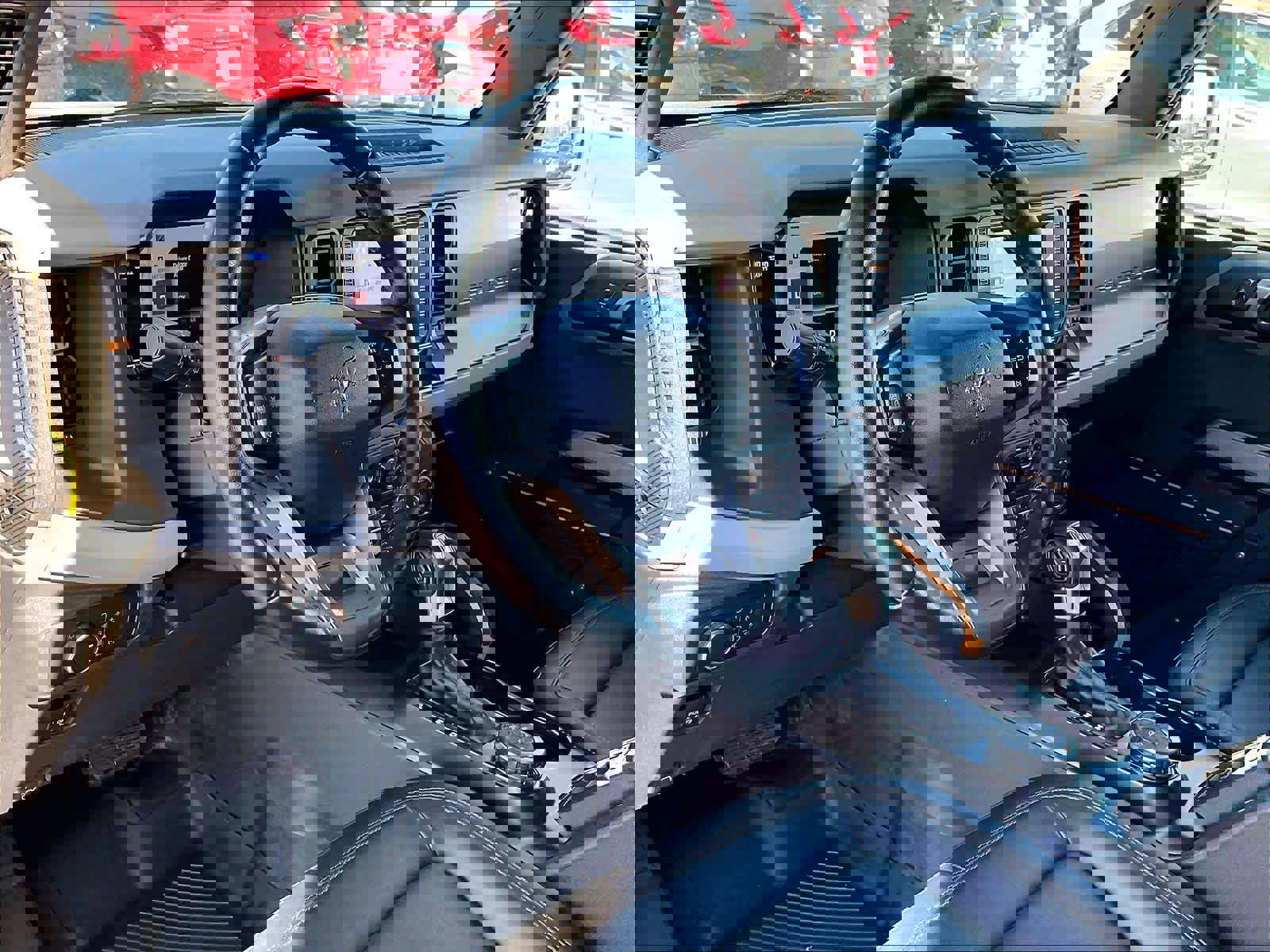 Used 2023 Ford Bronco Badlands image 8