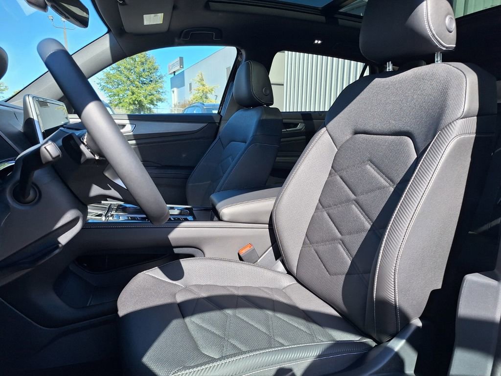 New 2026 Volkswagen Atlas Cross Sport SE image 13