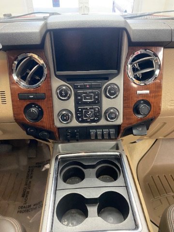 Used 2015 Ford F350 King Ranch w/ King Ranch w/Chrome Package image 23