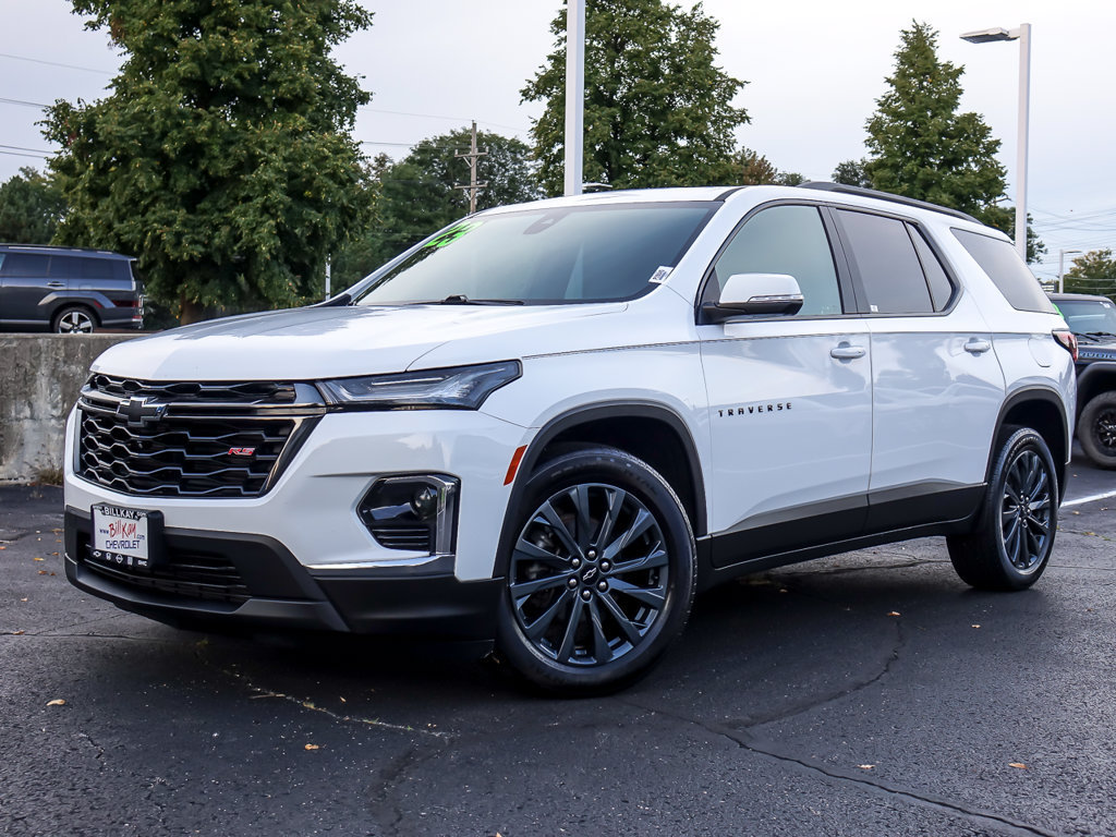 Used 2023 Chevrolet Traverse RS w/ LPO, Floor Liner Package AWD/4WD image 2