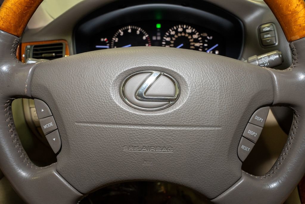 Used 2005 Lexus LS 430 image 32