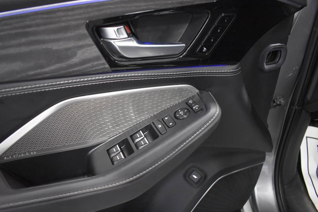 Used 2024 Acura MDX SH-AWD w/ Advance Package image 15