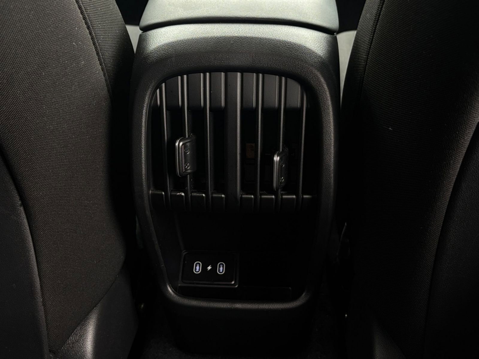 Used 2025 Hyundai Kona SEL image 25