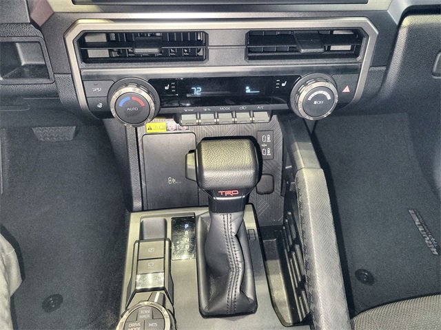 Used 2025 Toyota 4Runner TRD Off-Road image 19
