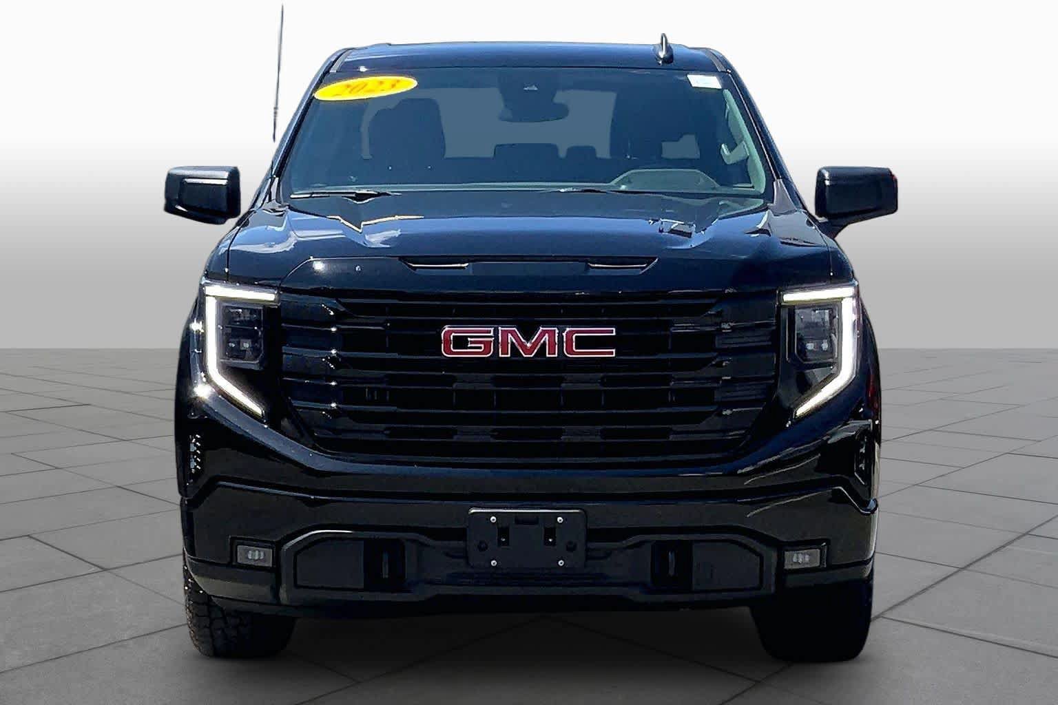 Used 2023 GMC Sierra 1500 Elevation AWD/4WD image 4