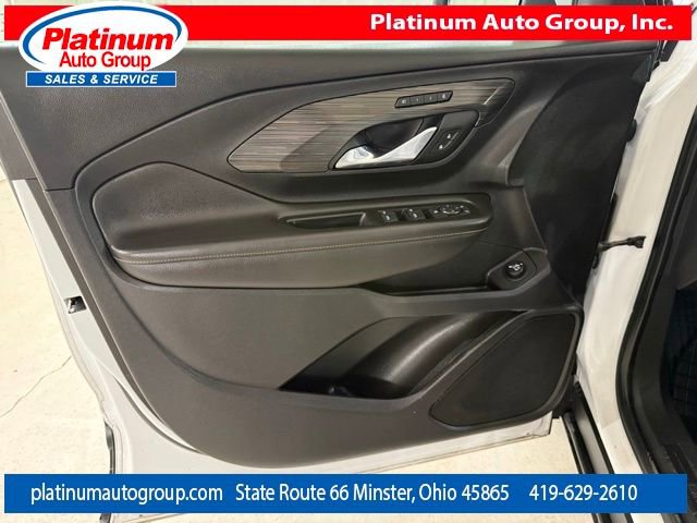 Used 2021 GMC Terrain SLT FWD image 25