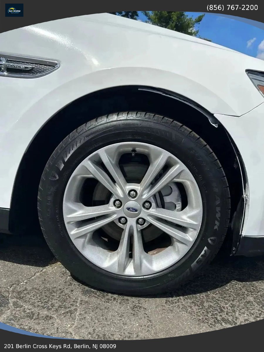 Used 2019 Ford Taurus SE image 19