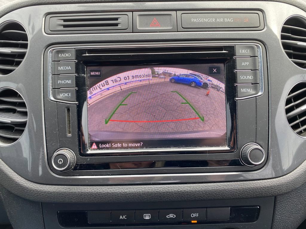 Used 2018 Volkswagen Tiguan Limited w/ Premium Package AWD/4WD image 25