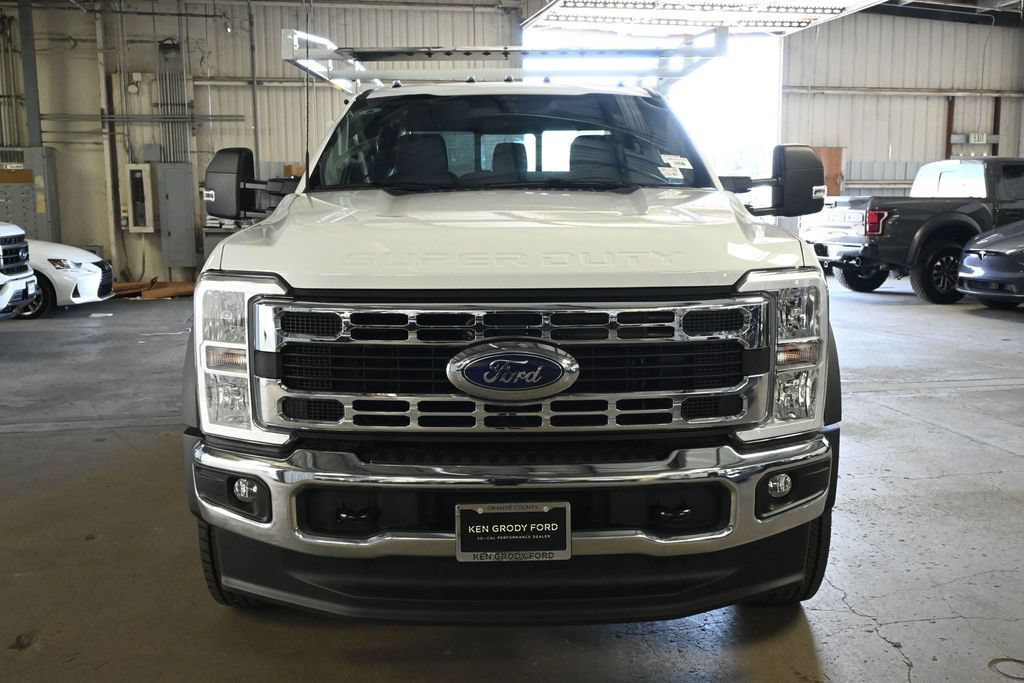 New 2025 Ford F450 XL w/ XL Chrome Package AWD/4WD image 4